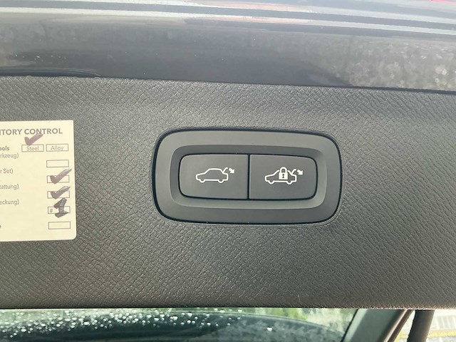 Volvo xc90 personenauto - afbeelding 18 van  30