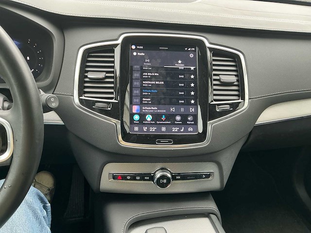 Volvo xc90 personenauto - afbeelding 24 van  30