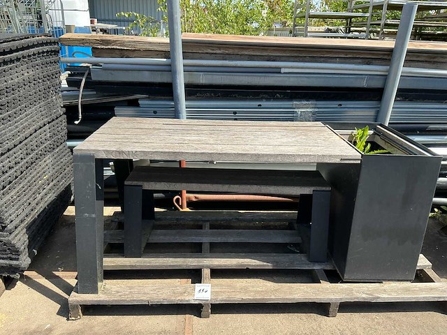 Vonk tuintafel+ zitbank en bloembak - afbeelding 2 van  2