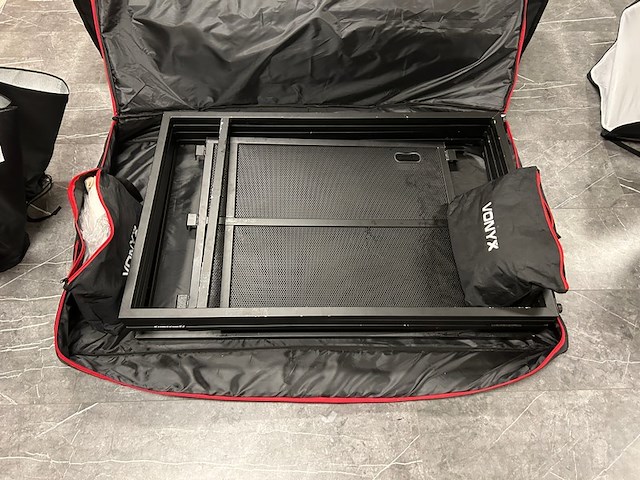 Vonyx dj meubel in hoes - afbeelding 1 van  4