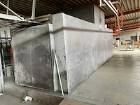 Voorbehandelings- en poedercoatinginstallatie - afbeelding 4 van  17