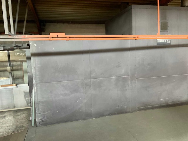Voorbehandelings- en poedercoatinginstallatie - afbeelding 6 van  17