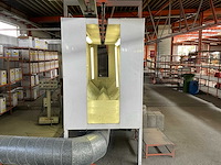 Voorbehandelings- en poedercoatinginstallatie - afbeelding 14 van  17