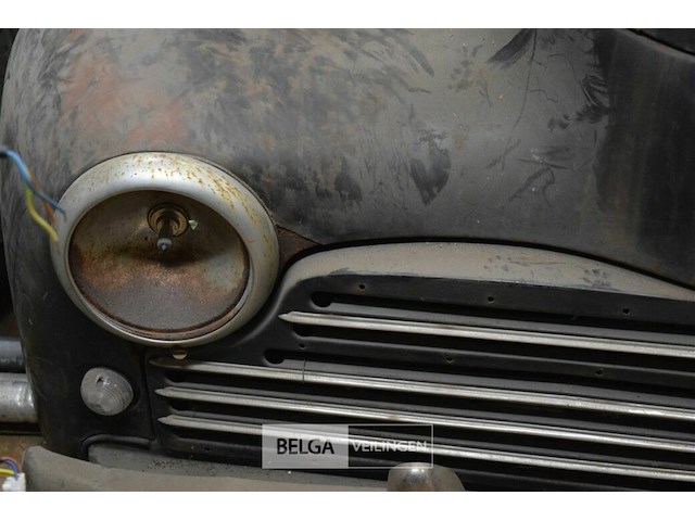 Voorfront peugeot 203 - afbeelding 2 van  4