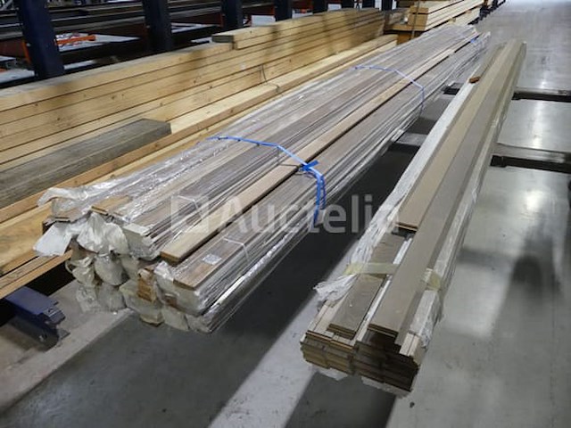Voorgrijs cederhouten bekleding - afbeelding 9 van  9