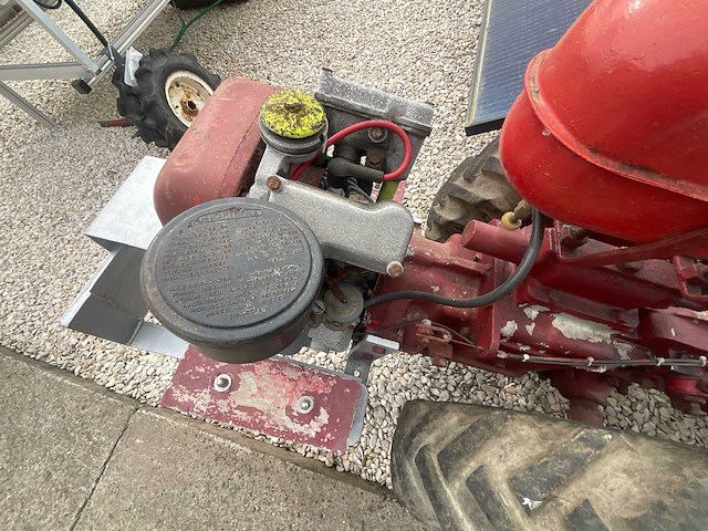 Voormalige tweewielige tractor bernard motor tweewielige tractor - afbeelding 6 van  8