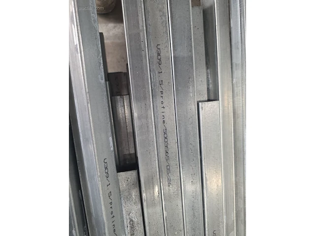 Voorraad metalen profielen - afbeelding 3 van  4