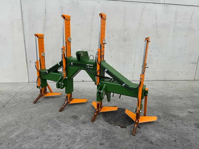 Voorzetdiepgronder met hydaulische tanden - afbeelding 1 van  8
