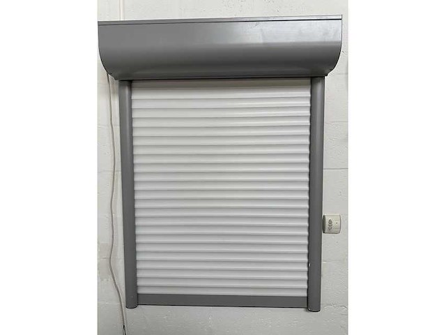 Voorzetrolluik - afgerond - vr150 - electronics - afbeelding 1 van  1