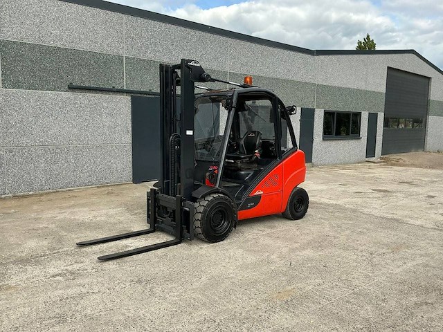 Vorkheftruck linde h30d-02 diesel 2013 - afbeelding 1 van  1