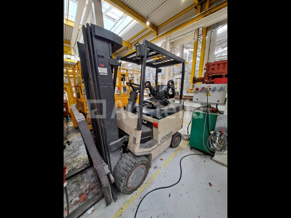 Vorkheftruck, plafondverlichting