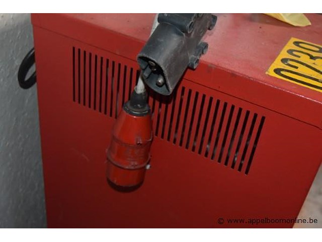 Vorkheftruck, toyota, 8fbe18, 48v, 1800kg, bj 2015, 11274.8h, met lader, werking niet gekend - afbeelding 2 van  10