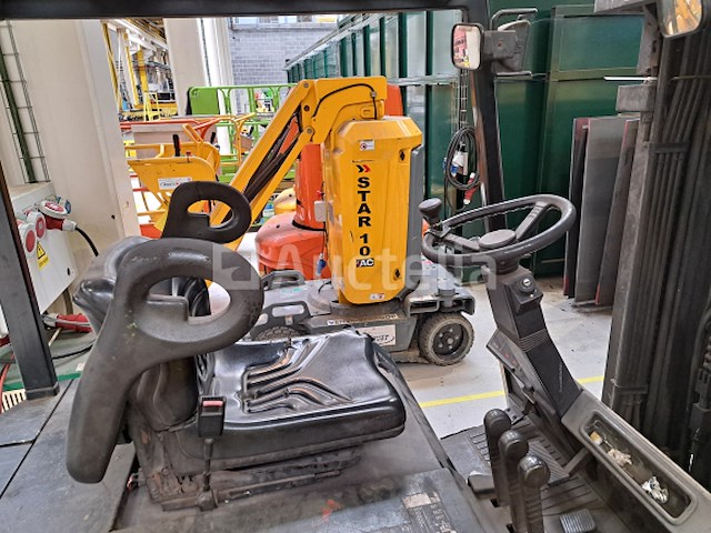 Vorkheftruck - afbeelding 3 van  6