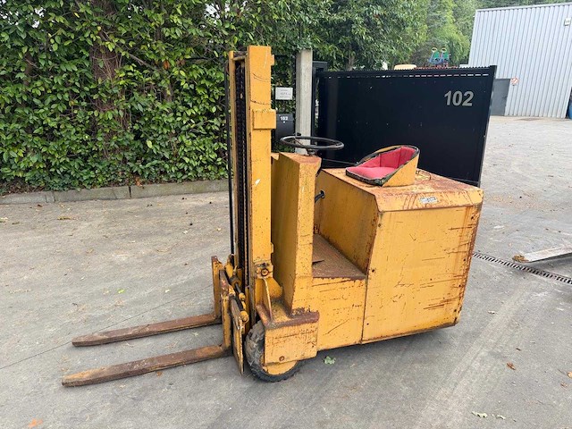 Vorkheftruck - afbeelding 1 van  11