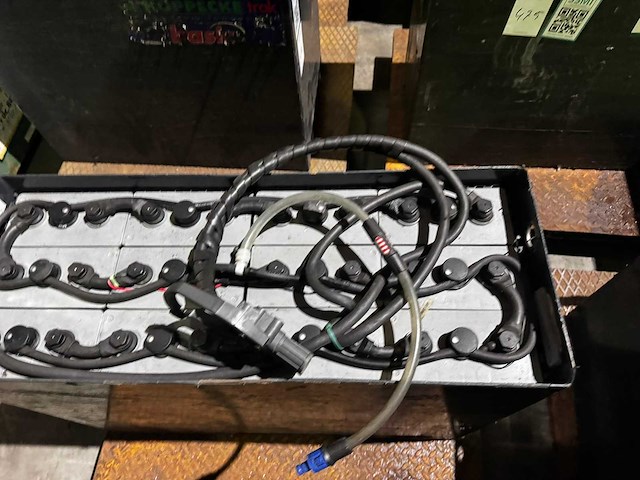 Vorkheftruck/e-truck accu 24v 625ah - afbeelding 1 van  3