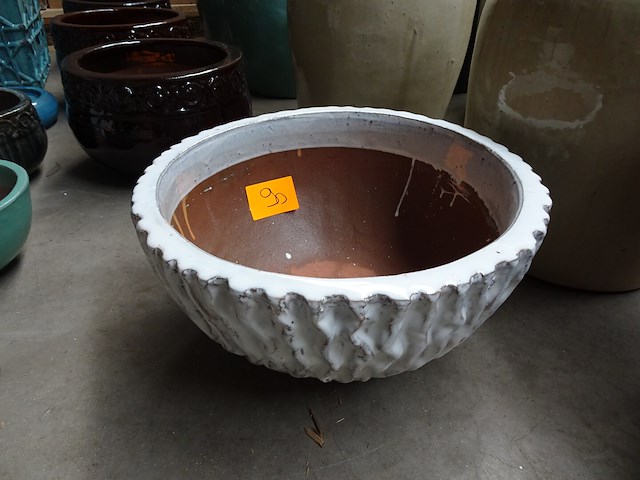 Vorstvrije terracotta bloembak - afbeelding 3 van  3