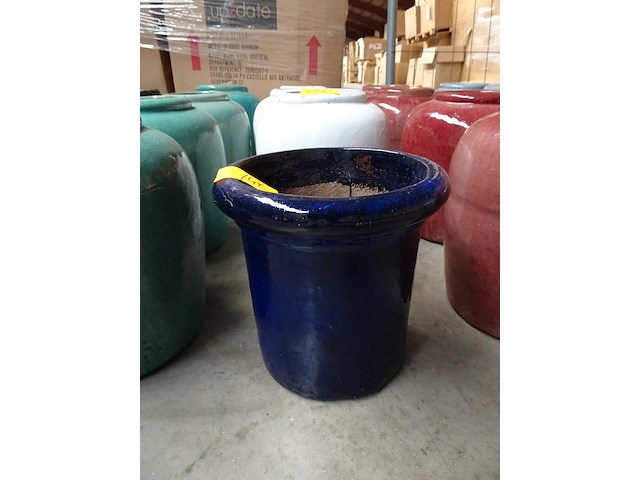 Vorstvrije terracotta bloembak - afbeelding 1 van  3