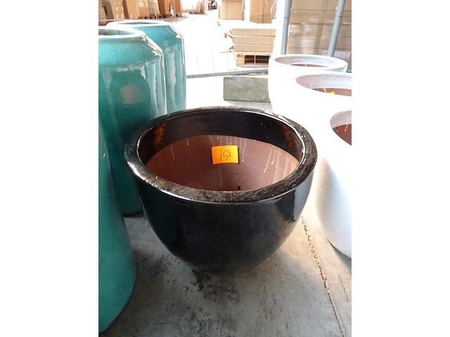 Vorstvrije terracotta bloembak - afbeelding 2 van  3