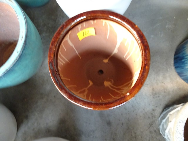 Vorstvrije terracotta bloembak - afbeelding 3 van  3