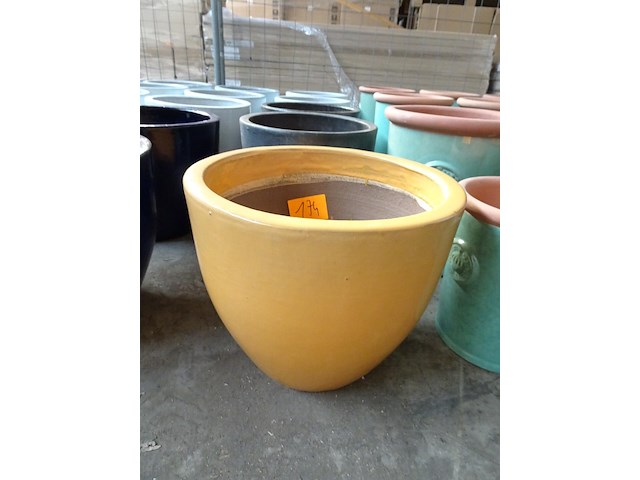 Vorstvrije terracotta bloembak - afbeelding 2 van  3