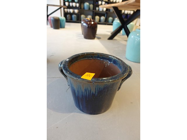 Vorstvrije terracotta bloempot - afbeelding 2 van  3