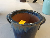 Vorstvrije terracotta bloempot - afbeelding 2 van  3