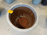 Vorstvrije terracotta bloempot - afbeelding 3 van  4