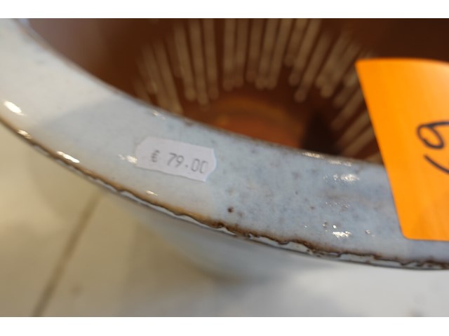 Vorstvrije terracotta bloempot - afbeelding 4 van  4