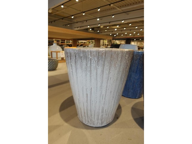 Vorstvrije terracotta bloempot - afbeelding 1 van  5