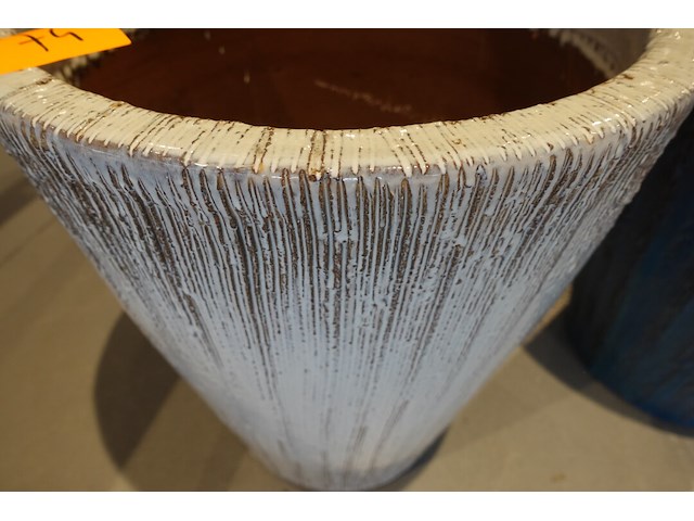 Vorstvrije terracotta bloempot - afbeelding 4 van  5
