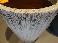 Vorstvrije terracotta bloempot - afbeelding 4 van  5