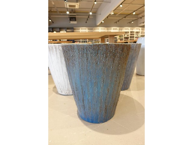 Vorstvrije terracotta bloempot - afbeelding 1 van  4