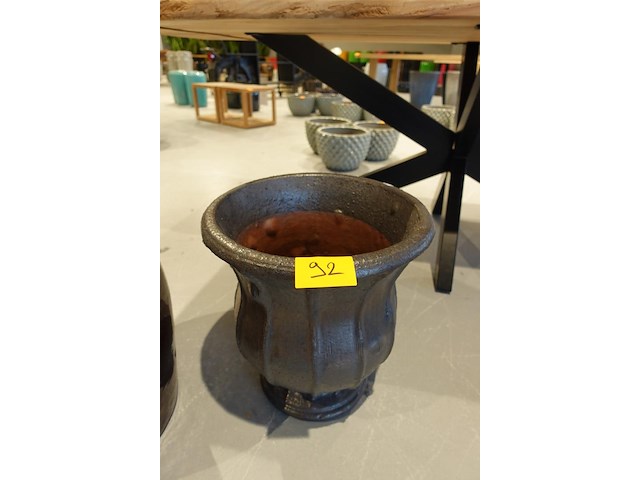 Vorstvrije terracotta bloempot - afbeelding 2 van  4