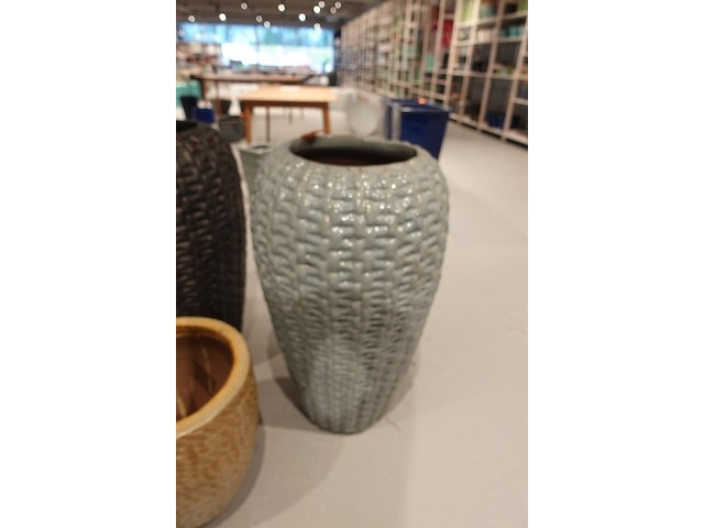 Vorstvrije terracotta bloempot - afbeelding 2 van  4