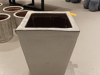 Vorstvrije terracotta bloempot - afbeelding 2 van  4