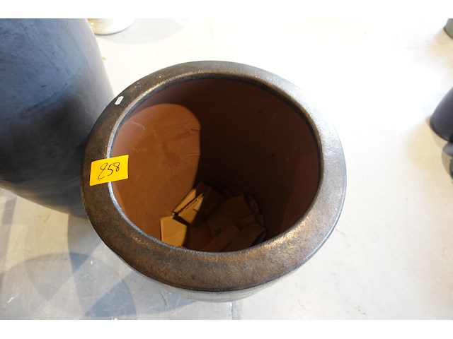 Vorstvrije terracotta bloempot - afbeelding 4 van  5