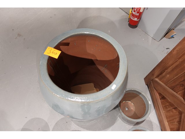 Vorstvrije terracotta bloempot - afbeelding 3 van  4