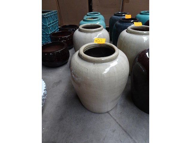 Vorstvrije terracotta vaas - afbeelding 2 van  3