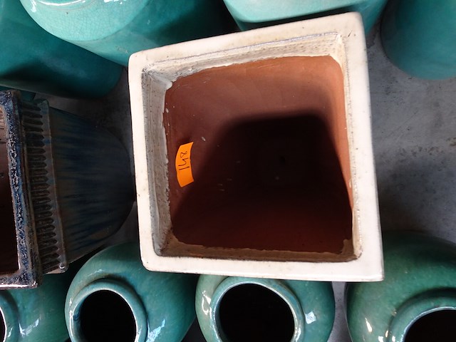 Vorstvrije terracotta vaas - afbeelding 3 van  3