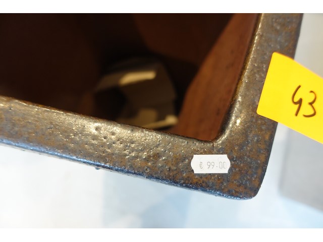 Vorstvrije terracotta vaas - afbeelding 4 van  4