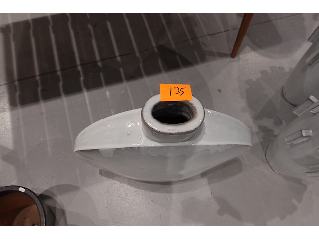 Vorstvrije terracotta vaas - afbeelding 3 van  4