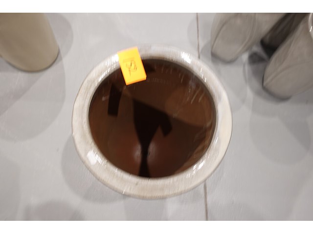 Vorstvrije terracotta vaas - afbeelding 3 van  4