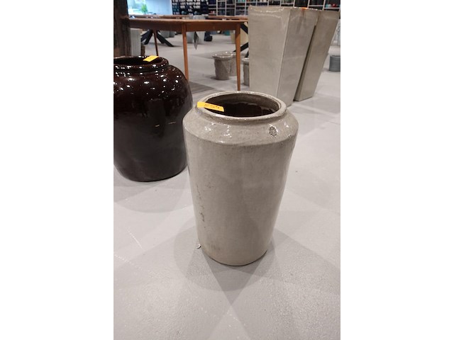 Vorstvrije terracotta vaas - afbeelding 2 van  4