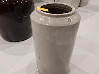 Vorstvrije terracotta vaas - afbeelding 2 van  4