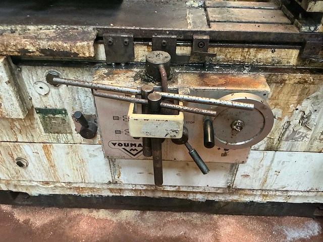 Voumard 5a rondslijpmachine - afbeelding 13 van  13