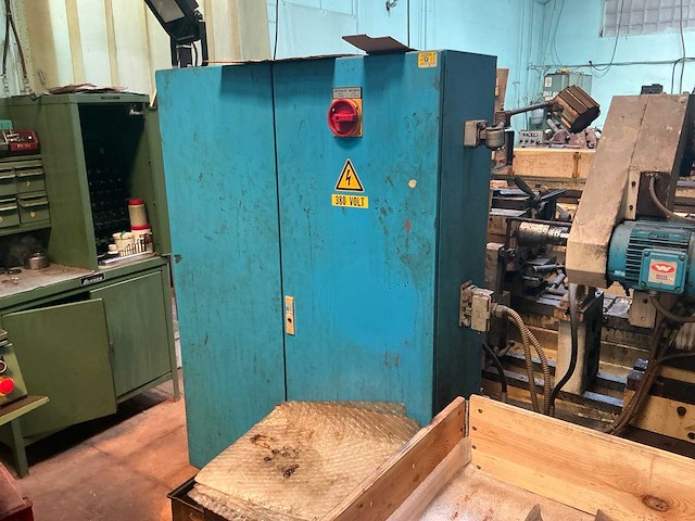 Voumard 5a rondslijpmachine - afbeelding 4 van  13