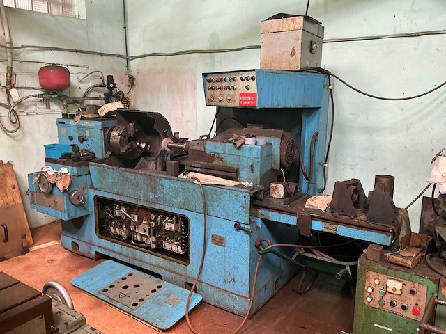 Voumard rondslijpmachine - afbeelding 1 van  12