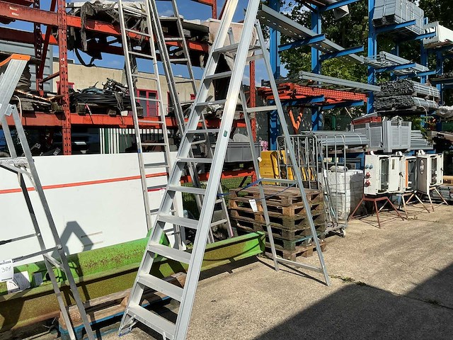 Vouwladder - afbeelding 1 van  3