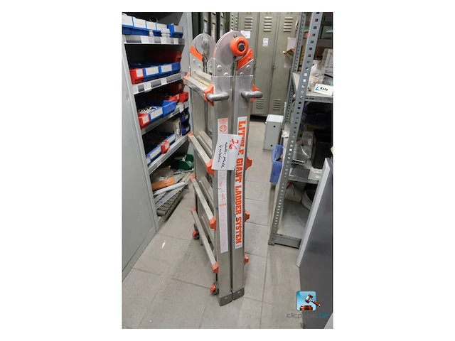 Vouwladder - afbeelding 1 van  4