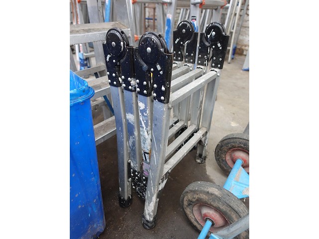 Vouwladder - afbeelding 1 van  2